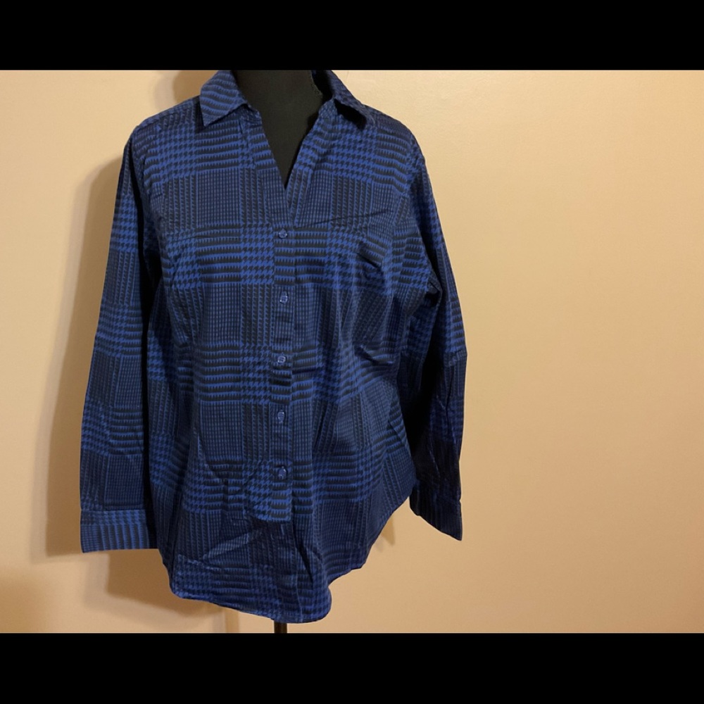 Lane Bryant blue and black button down blouse size XXL